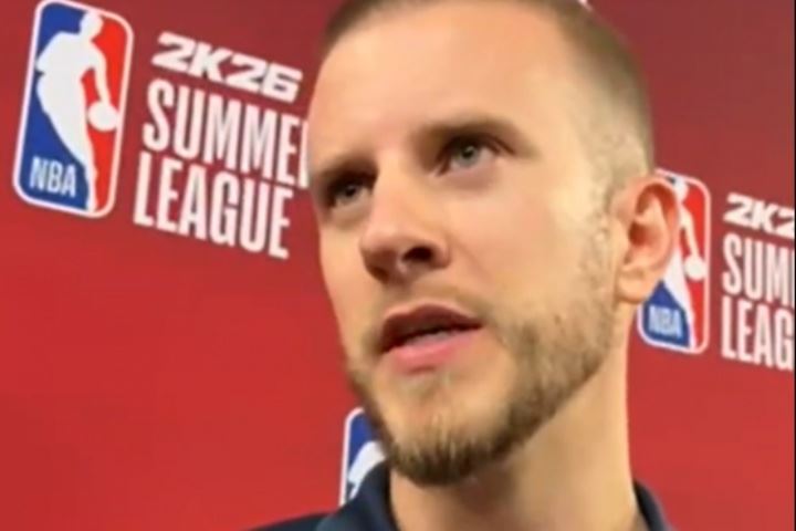 小吧采访勇士夏联主帅：杨瀚森的传球超出预期 比想象中的要更好