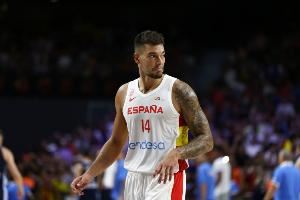 进攻全靠你！威利-埃尔南戈麦斯半场6中4拿到全队最高的8分